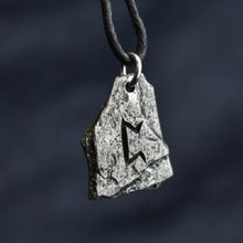 Load image into Gallery viewer, Rune P - Peorth Rune - Britishsouvenirs