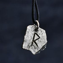 Load image into Gallery viewer, Rune R - Raido Rune -Brirtishsouvenirs