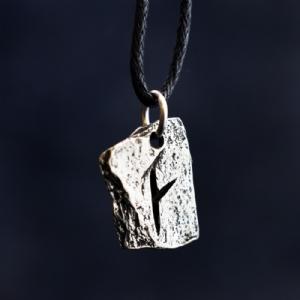 Rune K or Q - Kaun Rune - Britishsouvenirs