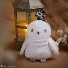 Load image into Gallery viewer, Hedwig Plush Keyring